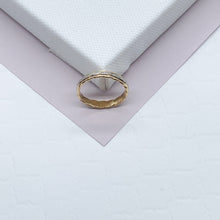 Load image into Gallery viewer, 18k Gold Filled Twisted Details Ring Featuring A Line of Silver On Top Of The Ring Dainty Ring