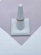 Load image into Gallery viewer, 18k Gold Filled Twisted Details Ring Featuring A Line of Silver On Top Of The Ring Dainty Ring