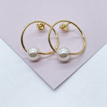 Load image into Gallery viewer, 18k Gold Filled Designed Thin Hoop Earring With Simulated Pearl Wholesale