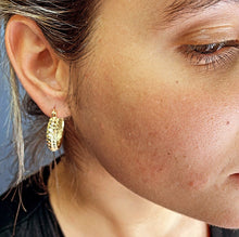 Load image into Gallery viewer, Vintage Alligator Tail Pattern Hoop Earrings Made In 18k Gold Filled