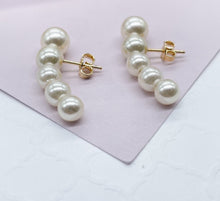 Load image into Gallery viewer, 18k Gold Filled 5 Firm Simulated Pearl Earrings