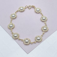 Load image into Gallery viewer, 18k Gold Filled Bracelet With Embedded Simulated Pearls
