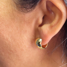 Load image into Gallery viewer, 18k Gold Filled Chunky Huggie Earrings