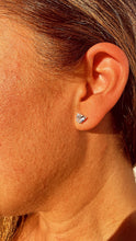 Load image into Gallery viewer, 18k Gold Filled Heart cz Stud Earrings