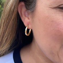 Load image into Gallery viewer, 18k Gold Filled Small Smooth Edged Plain Hoop EarringsWholesale Jewelry Supplies