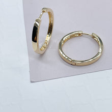 Load image into Gallery viewer, 18k Gold Filled Hoop Earrings: Medium Sharp Edge Dainty Hoops
