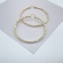 Load image into Gallery viewer, 18k Gold Filled Squared Textured Round Hoops