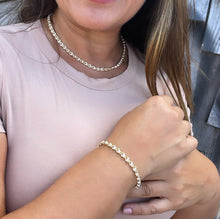 Load image into Gallery viewer, 18k Gold Filled Carver Small Pearl Bracelet