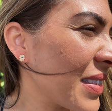 Load image into Gallery viewer, 18k Gold Filled Hamzah Hand Stud Earring