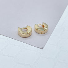 Load image into Gallery viewer, 18k Gold Filled Mini Chunky Huggie Hoop Earrings