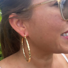 Load image into Gallery viewer, 18k Gold Filled Squared Textured Round Hoops