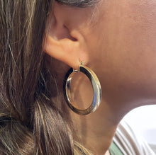 Load image into Gallery viewer, 18k Gold Filled Large Sharpe Edged Plain Hoop EarringsWholesale Jewelry Supplies