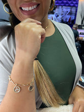 Load image into Gallery viewer, 18k Gold Filled PaperClip Bracelet With Multiple Sea Creatures Charms
