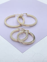 Load image into Gallery viewer, 18k Gold Filled Sharp Edges Hoop Earrings with Smooth Finish and 3 Score Pattern
