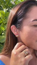 Load image into Gallery viewer, 18k Gold Filled Gold Row Earrings With Patterned Lines
