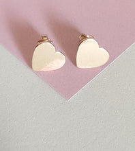 Load image into Gallery viewer, Smooth Plain Heart Stud Earring