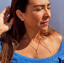 Load image into Gallery viewer, 18k Gold Filled Gold Row Earrings With Patterned Lines
