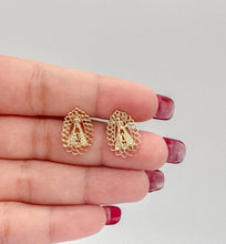 Load image into Gallery viewer, 18k Gold Filled Patterned Virgin Stud Earring