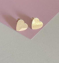 Load image into Gallery viewer, Smooth Plain Heart Stud Earring