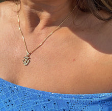 Load image into Gallery viewer, 18k Gold Filled Plain Anchor With Rope Pendant
