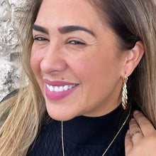 Load image into Gallery viewer, 18k Gold Filled Dial Twisted Hoop Earrings