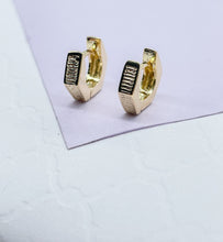 Load image into Gallery viewer, 18k Gold Filled Smooth Hexagon Huggie Earring With Scored Lines