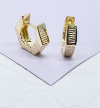 Load image into Gallery viewer, 18k Gold Filled Smooth Hexagon Huggie Earring With Scored Lines