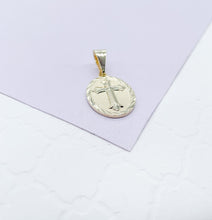 Load image into Gallery viewer, 18k Gold Filled Oval Shaped Medallion Pendant With Engraved Cross In Center