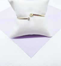 Load image into Gallery viewer, 18k Gold Filled Dainty Cuff Bangle With Stone and Pearl Ends