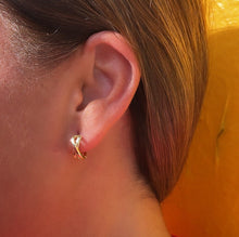 Load image into Gallery viewer, 18k Gold Filled Smooth Infinity Shaped Huggies