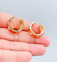 Load image into Gallery viewer, 18k Gold Filled Plain Star Huggie With Rows of CZ Stones