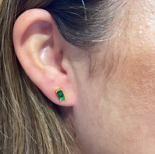 Load image into Gallery viewer, 18k GoldFilled Baguette Tiny Emerald Stud