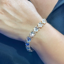 Load image into Gallery viewer, 18k GoldFilled Tri-Colored Diamond Cut Heart Bracelet