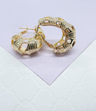 Load image into Gallery viewer, 18k Gold Filled Drop Style Earrings With Engraved Patterns