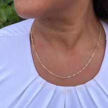 Load image into Gallery viewer, 18k Gold Filled Thin Crushed Style Chunky Curb Layer Chain