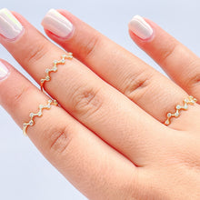 Load image into Gallery viewer, 18k Gold Filled Dainty Sharp Zig-zag Ring