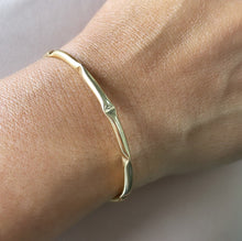 Load image into Gallery viewer, 18k Gold Filled Plain Smooth Cuff Bracelet Patterned With Vertical & Horizontal Dents
