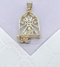 Load image into Gallery viewer, 18k Gold Filled Medallion Charm With Cross and Praying Hands