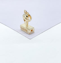 Load image into Gallery viewer, 18k Gold Filled Love & Hearts Solid Wax Seal Stamp Pendant