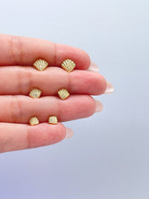 Load image into Gallery viewer, 18k Gold Filled Set of 3 Sea Shell Textured Stud Earrings, Beach Jewlery, Dainty Studs, Conch Jewlery, Sea Shell Jewlery