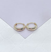 Load image into Gallery viewer, 18k Gold Filled Plain Tear Drop Shaped Huggie Hoop Earrings In All Sizes