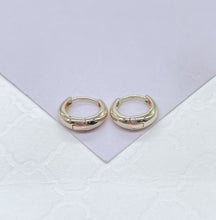 Load image into Gallery viewer, 18k Gold Filled Plain Tear Drop Shaped Huggie Hoop Earrings In All Sizes