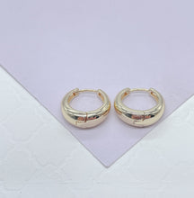 Load image into Gallery viewer, 18k Gold Filled Plain Tear Drop Shaped Huggie Hoop Earrings In All Sizes