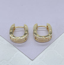 Load image into Gallery viewer, 18k Gold Filled Round Small Huggie Hoop Engraved Screws with Beveled Mirco CZ