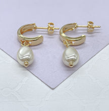 Load image into Gallery viewer, 18k Gold Filled Smooth Gold Hoops With Dangling With Faux Pearl
