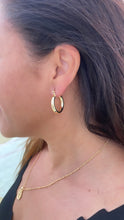 Load image into Gallery viewer, 18k Gold Filled 4mm Thick Plain Smooth Classic Hoop Earrings