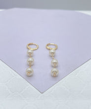 Load image into Gallery viewer, 18k Gold Filled Dainty Hoops With 3 Small Faux Pearl Charms, Pearl Jewlery, Pearl Earrings, Dainty Earrings