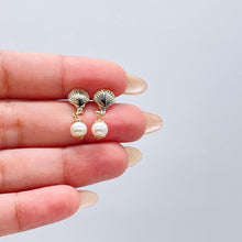 Load image into Gallery viewer, 18k Gold Filled Seashell and Dangling Pearl Earrings