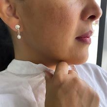 Load image into Gallery viewer, 18k Gold Filled Seashell and Dangling Pearl Earrings