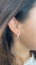 Load image into Gallery viewer, 18k Gold Filled Smooth Gold Plain Hoop With Peal Beads Engraved